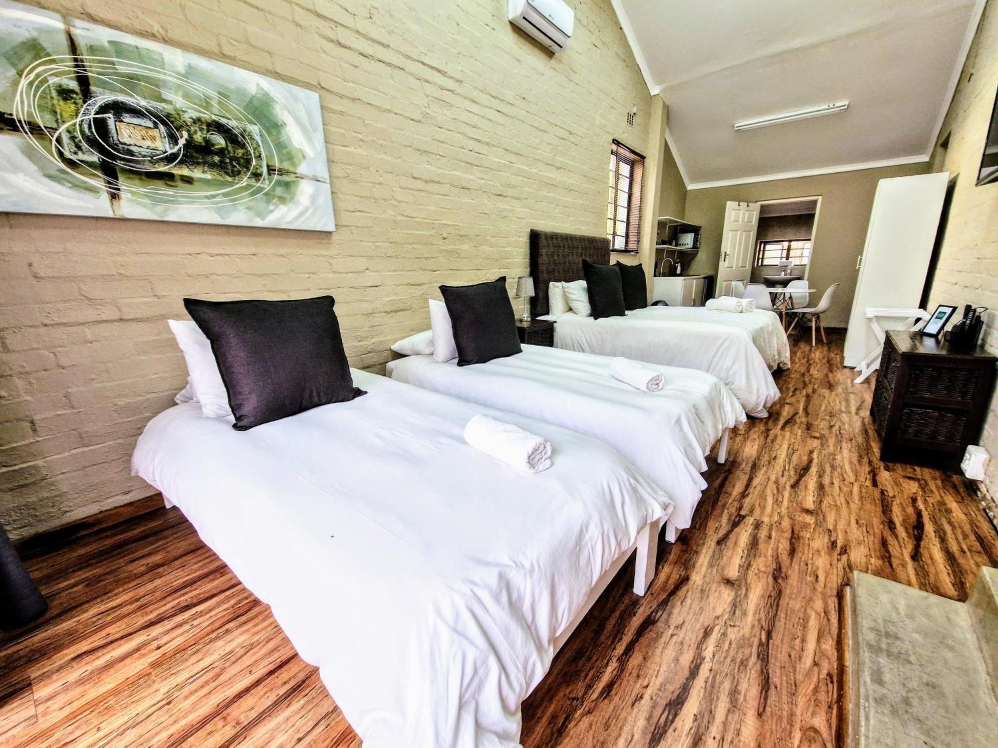 9 On Drommedaris Hotel สเตลเลนบอช ภายนอก รูปภาพ