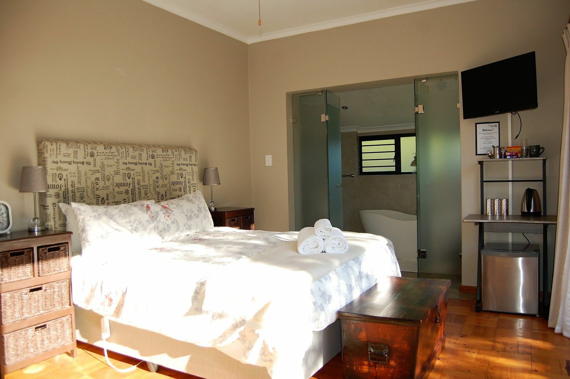 9 On Drommedaris Hotel สเตลเลนบอช ภายนอก รูปภาพ